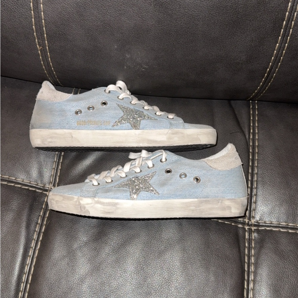 Stylish Women's Sneakers in Blue and Gray